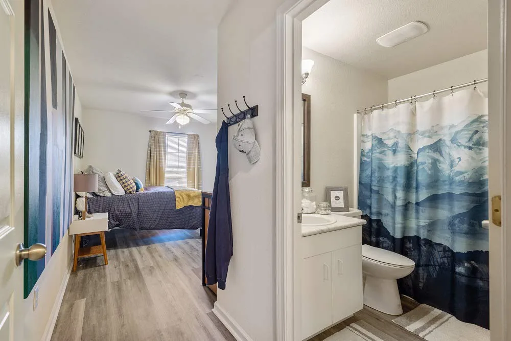 pet friendly 2 bedroom apartments near ECU greenville nc the horizon student living at The Horizon
